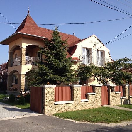 Villa Monika Кестхей Екстер'єр фото
