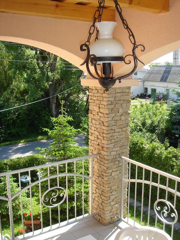 Villa Monika Кестхей Екстер'єр фото